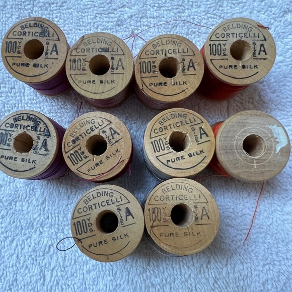 Belding Corticelli 100% Pure Silk Thread 9 Wooden Spools Assorted Amounts - Picture 4 of 4
